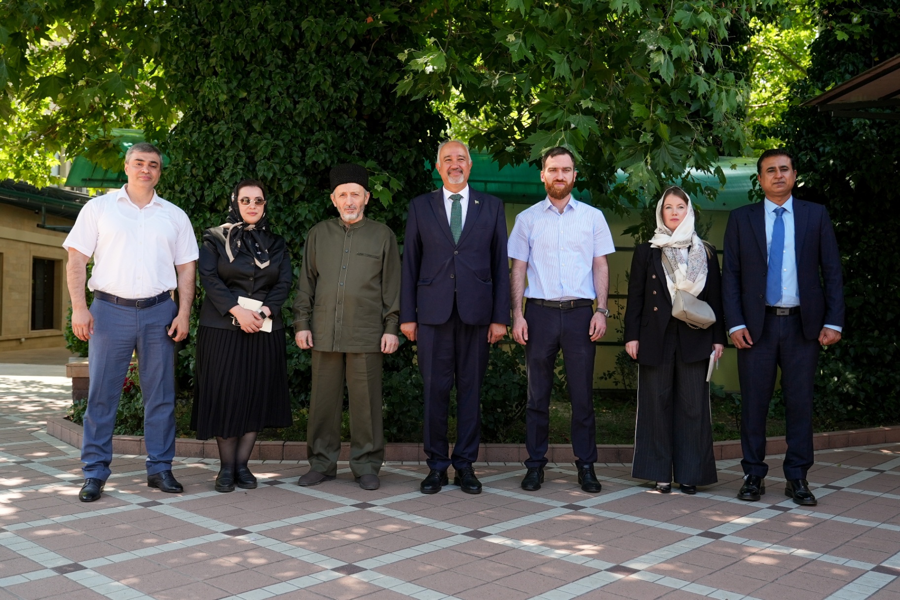 Темирлан Абуталимов и шейх Ахмад Афанди встретились с послом Пакистана в России Фейсалом Ниазом Тирмизи